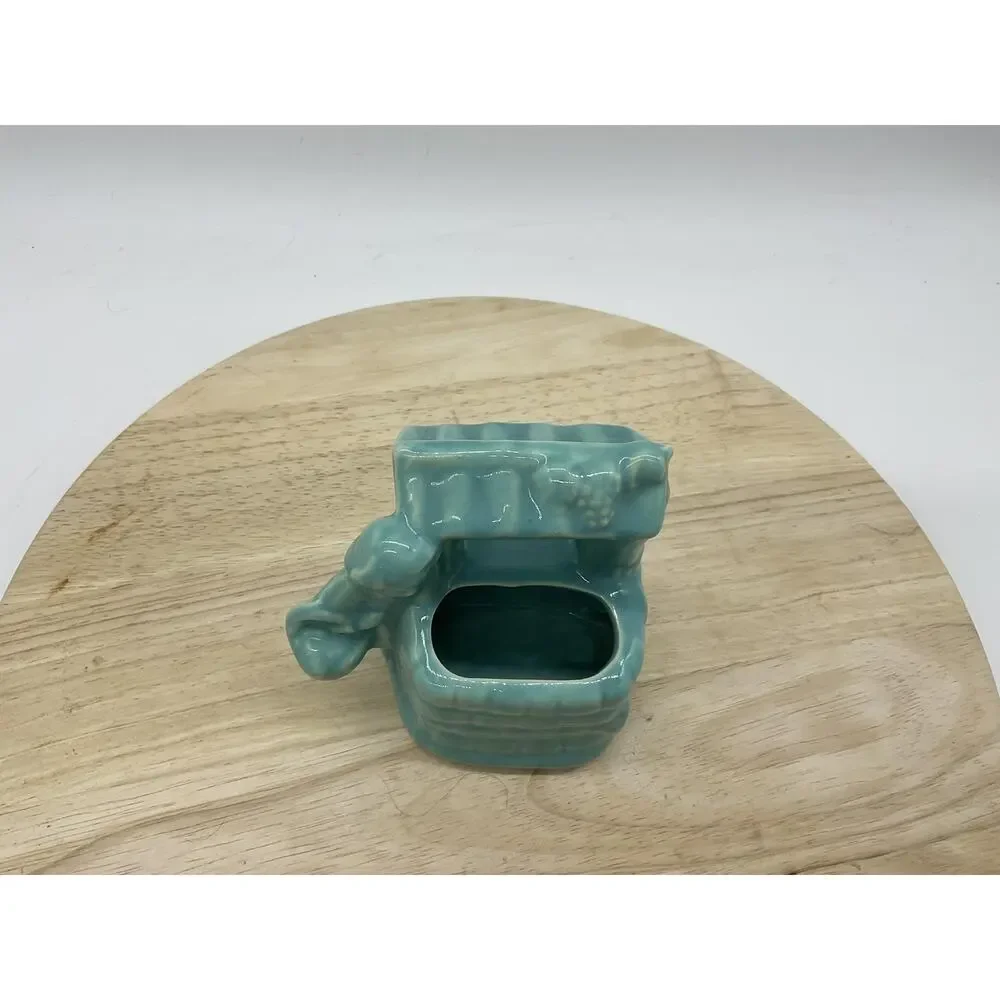 Unmarked ceramic wishing